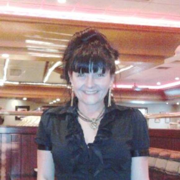 Meet your Posher, Stephanie - Picture 1 of 1